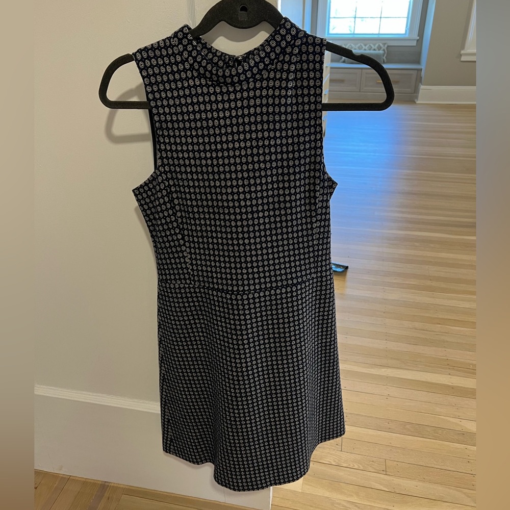 Blue and gray patterned theory work dress, size 6